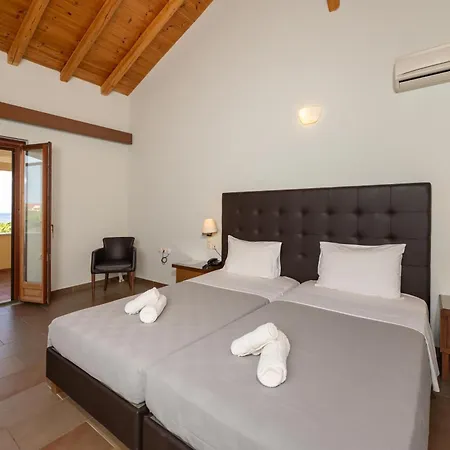 Aktaion Hotel 4*