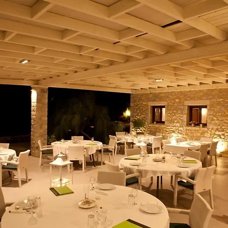 Aktaion Hotel 4*